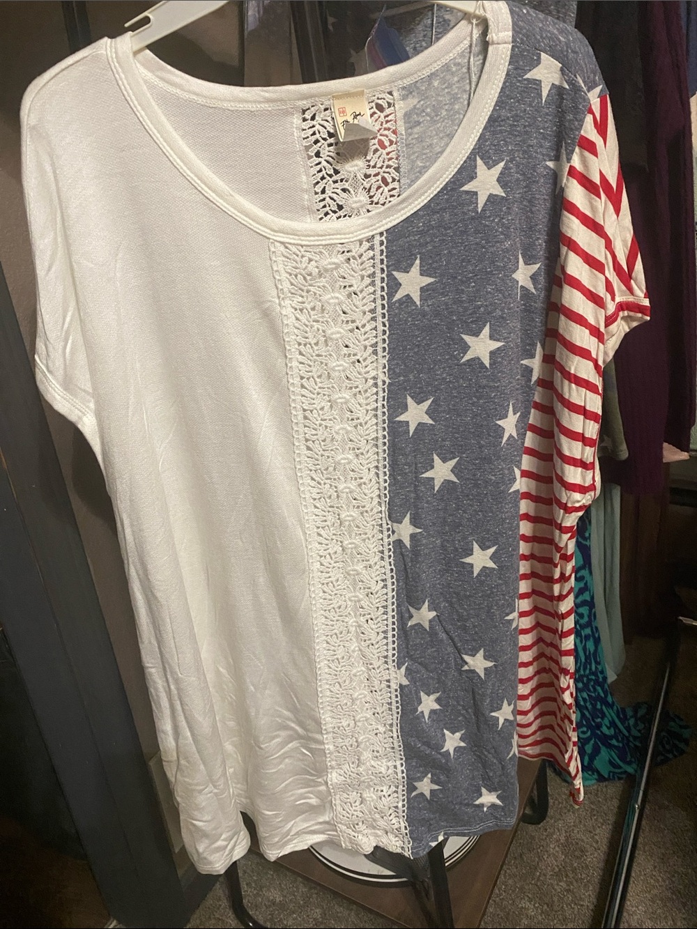 7th Ray White, Blue & Red Short Sleeve American Flag Accent Tee